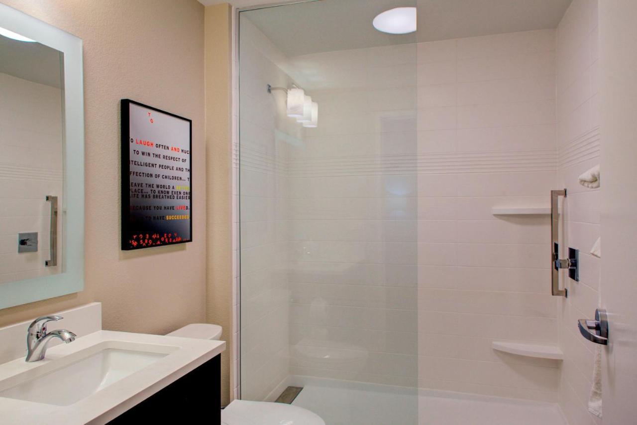 Towneplace Suites By Marriott Phoenix Chandler/Fashion Center Екстер'єр фото